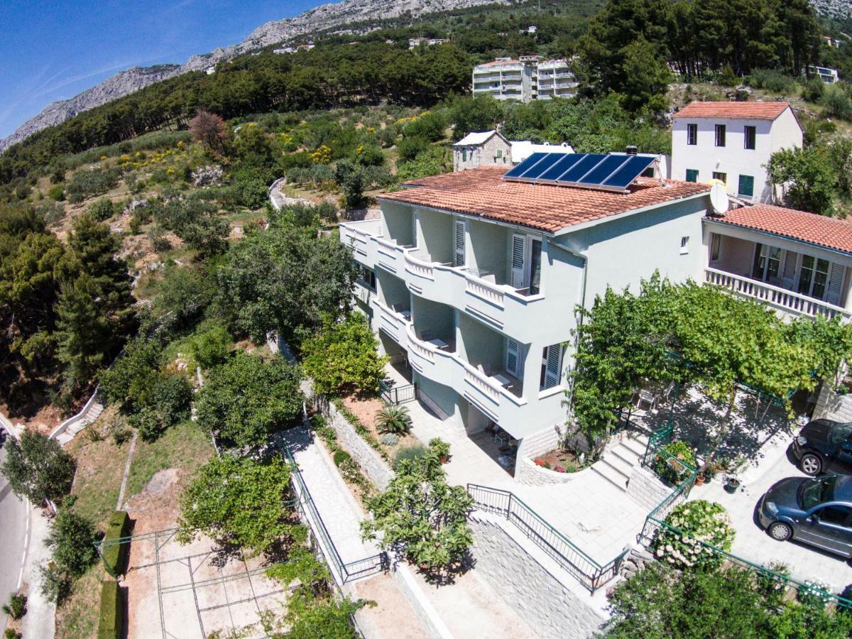 Guesthouse Dominovic Brela Exterior foto
