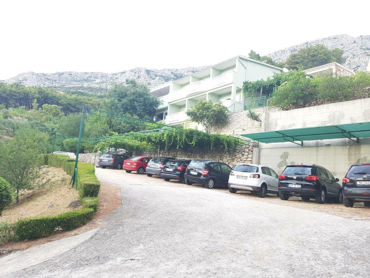 Guesthouse Dominovic Brela Exterior foto