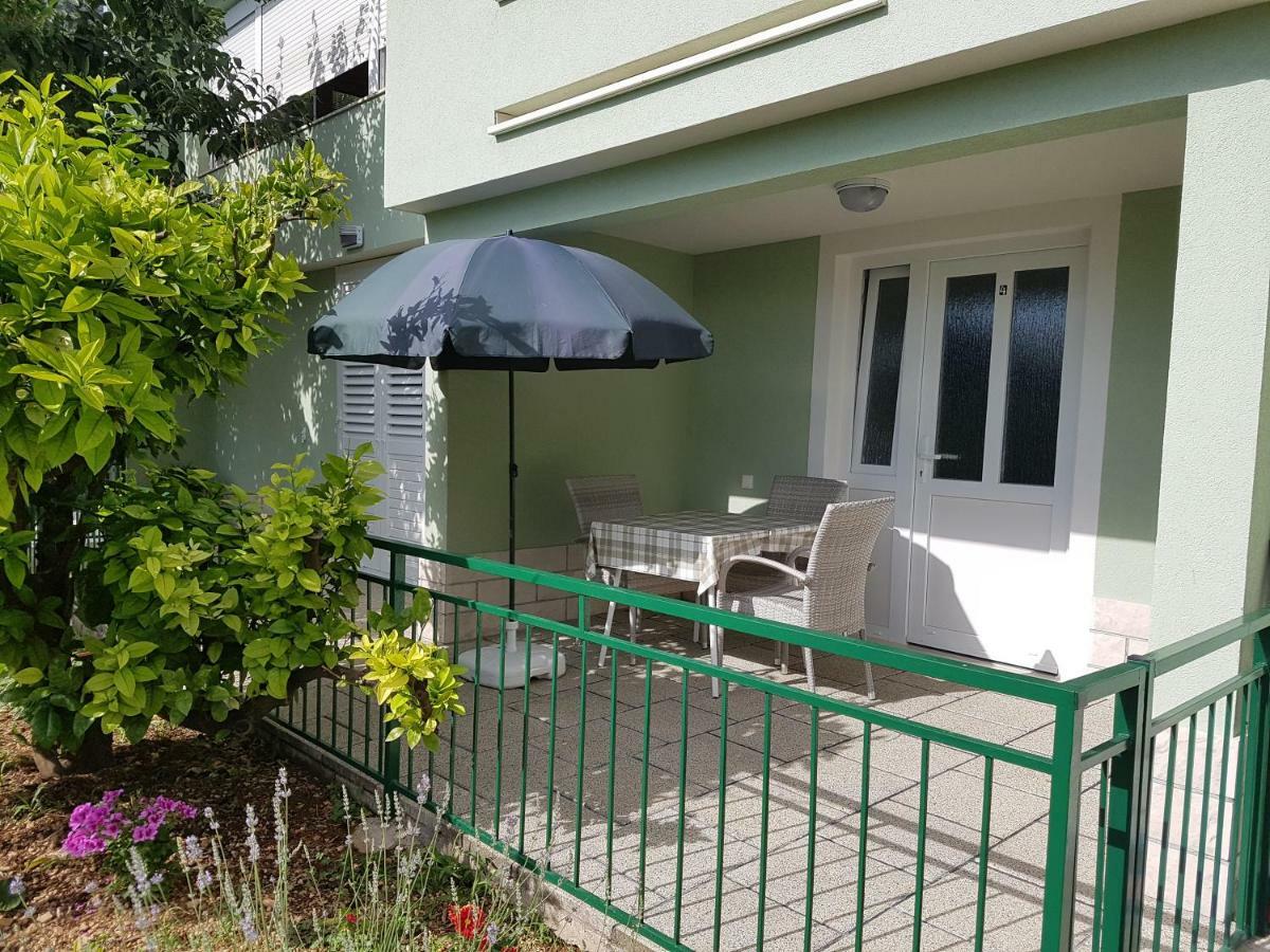Guesthouse Dominovic Brela Exterior foto